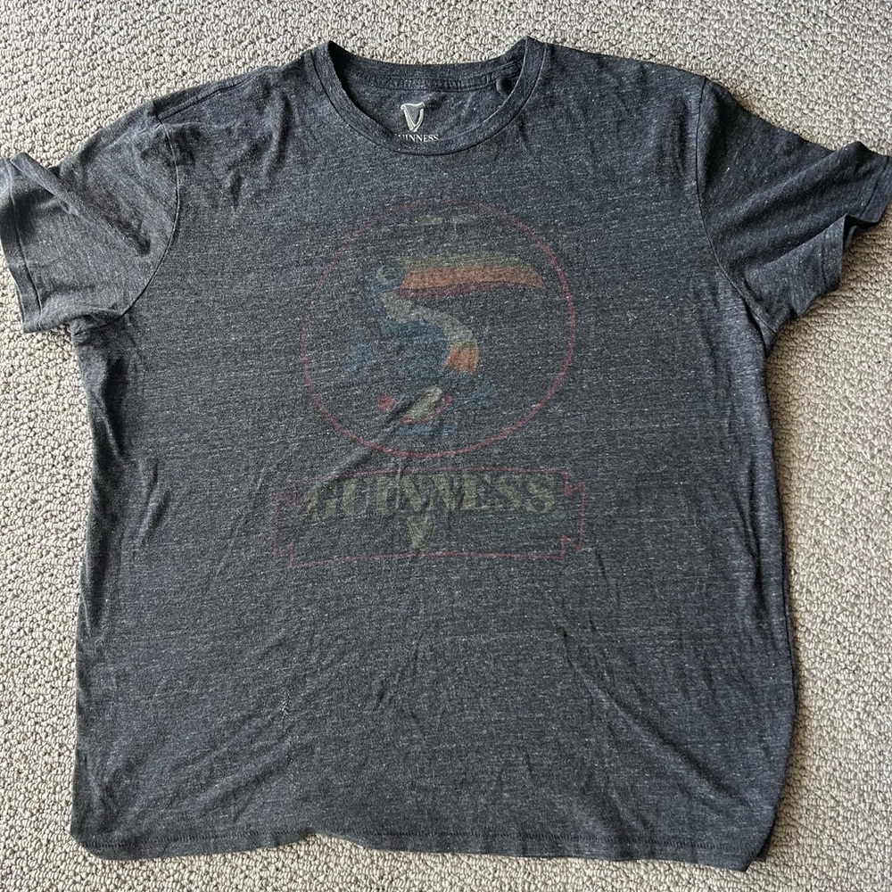 Guiness vintage grey t shirt size XL good condition